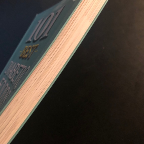 101 Best Diabetics Foods Book - Picture 3 of 3